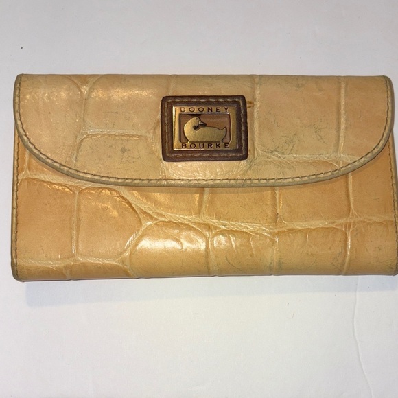 Dooney & Bourke Cream Crocodile Embossed Wallet - Picture 1 of 15